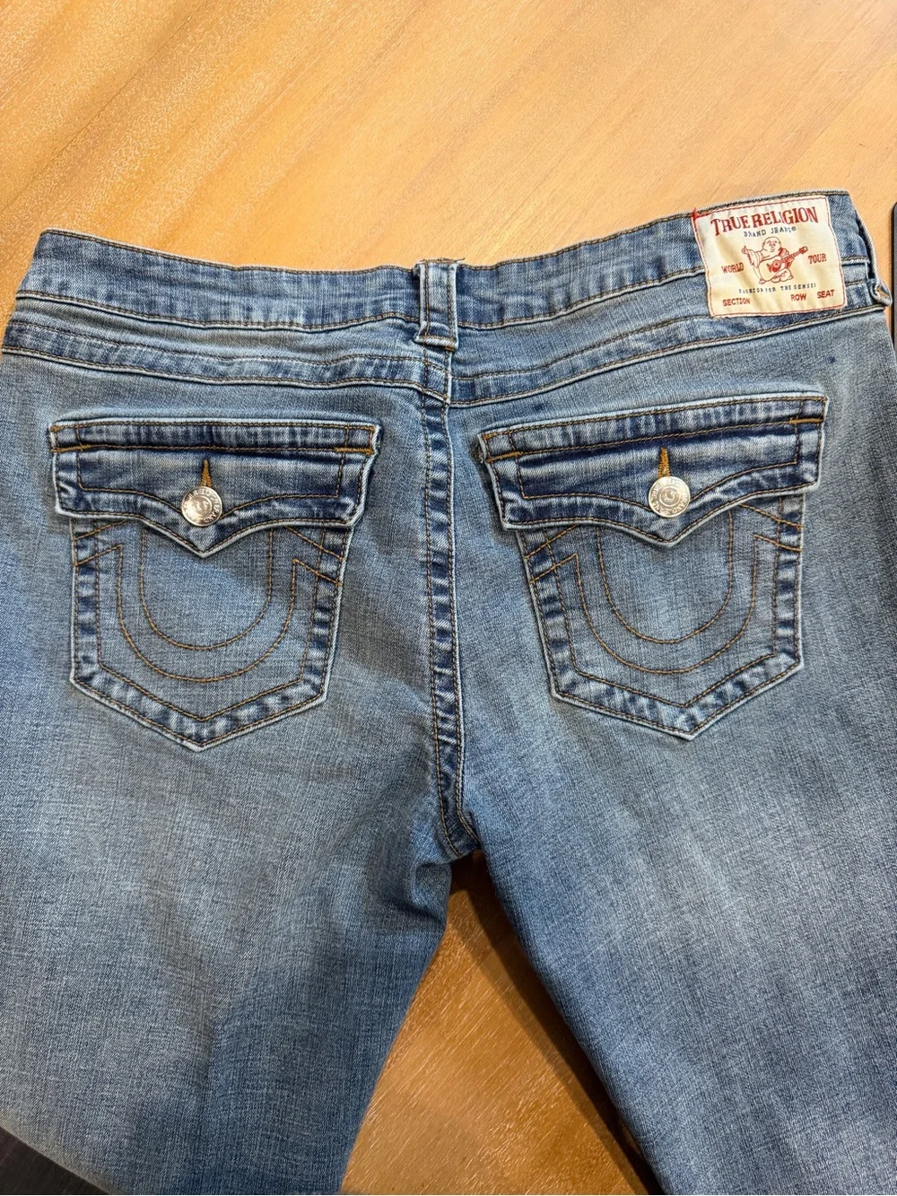 True Religion Women's Medium Blue Flare Jeans with Contrast Stitching - Picture 6 of 10